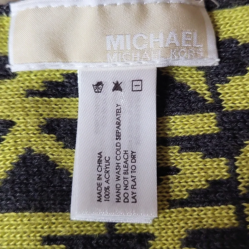 Michael KORS Cardholder and Scarf Bundle